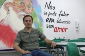 Aluno, professor e gestor: conheça a história de Ewerton Menezes na EJA